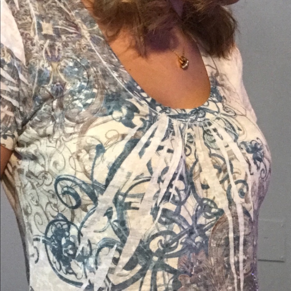 artsy patterned shirt ❦